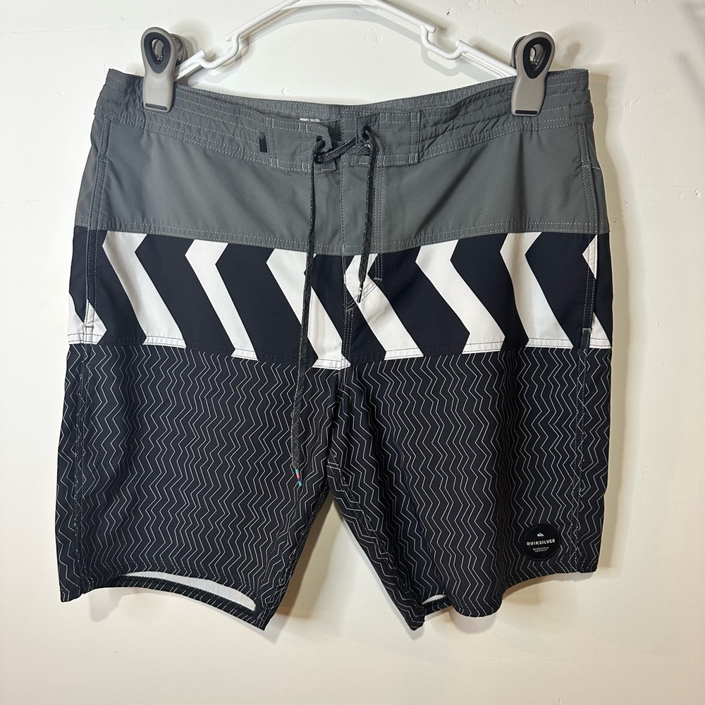 Quiksilver Gray and Black Board Shorts with Chevron Design